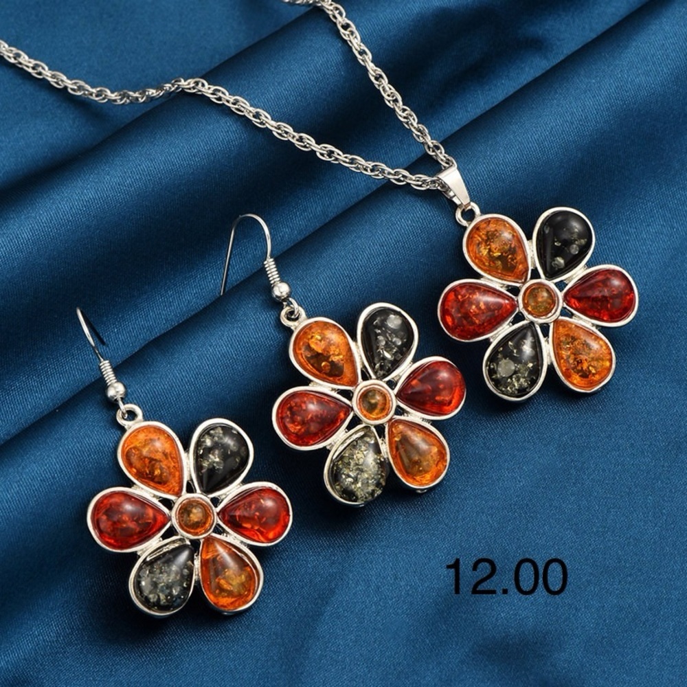 Elegant Silver Flower Pendant Necklace and Earrings Set - Multicolor
